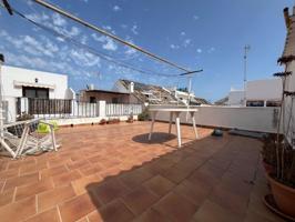 Adosada en venta en Marbella, Marbella photo 0