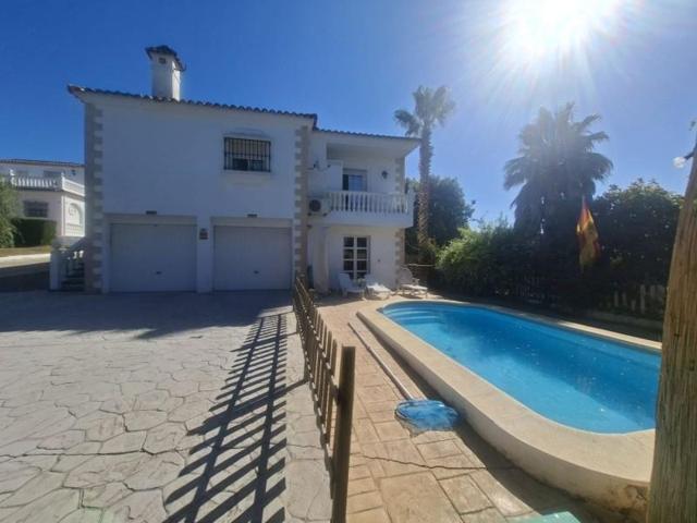 Chalet en venta en San Roque, San Roque photo 0