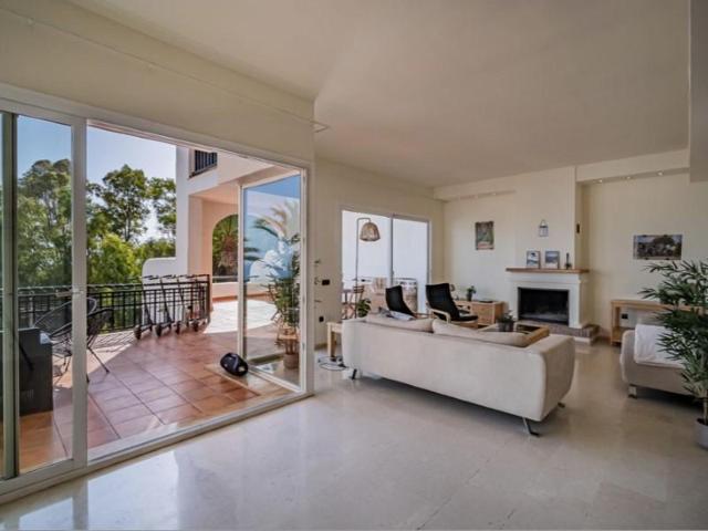 Chalet en venta en Benalmádena, Benalmadena photo 0