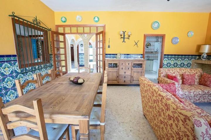 Casa en venta en Almonte, El Rocio photo 0