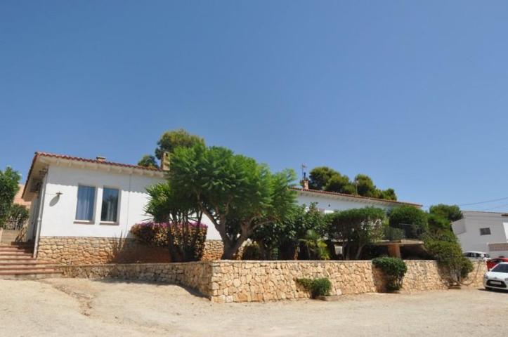 Chalet en venta en Moraira, Cometa photo 0