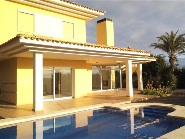 Chalet en venta en Altea, La Sierra photo 0