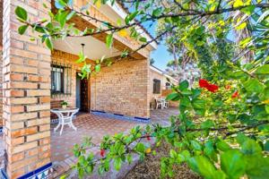 Chalet en venta en Chiclana de la Frontera, La barrosa photo 0