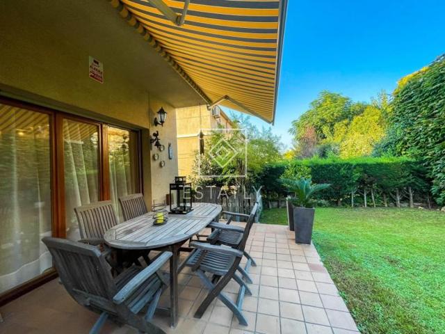 Adosada en venta en Girona, Palau photo 0