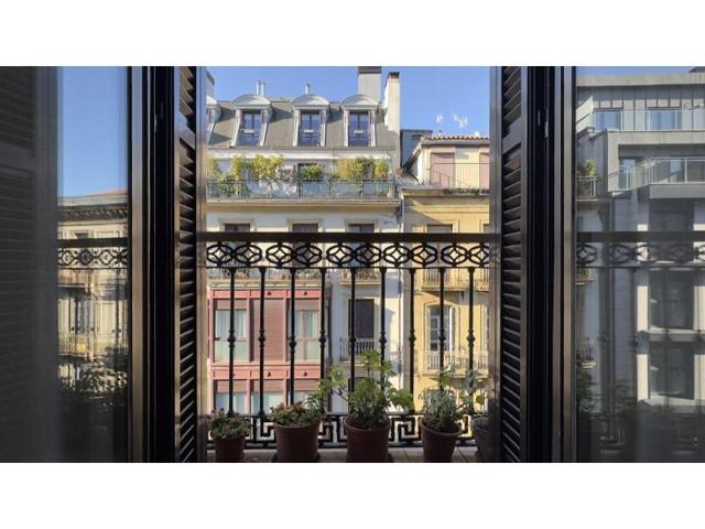 Piso en venta en Donostia-San Sebastián, Área Romántica photo 0
