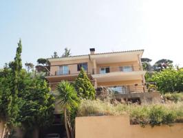 Chalet en venta en Premià de Dalt, Mare de deu del remei photo 0