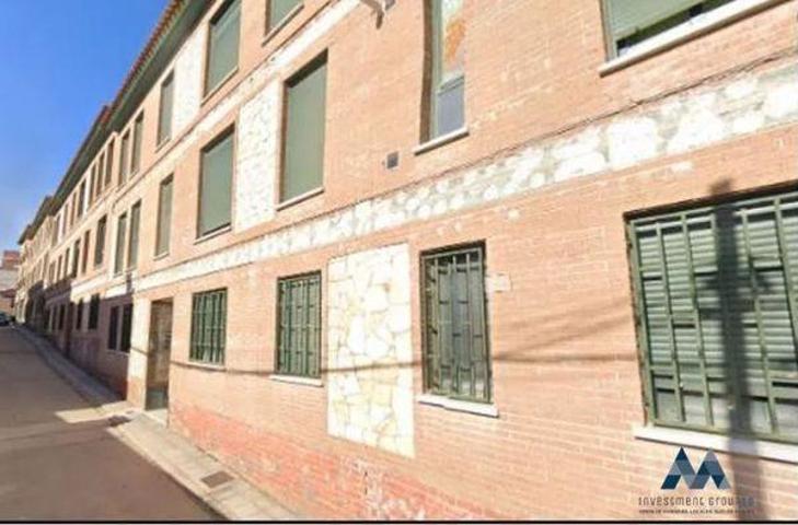 Edificio en venta en Mejorada, Calle Talavera de la Reina, 45622 photo 0