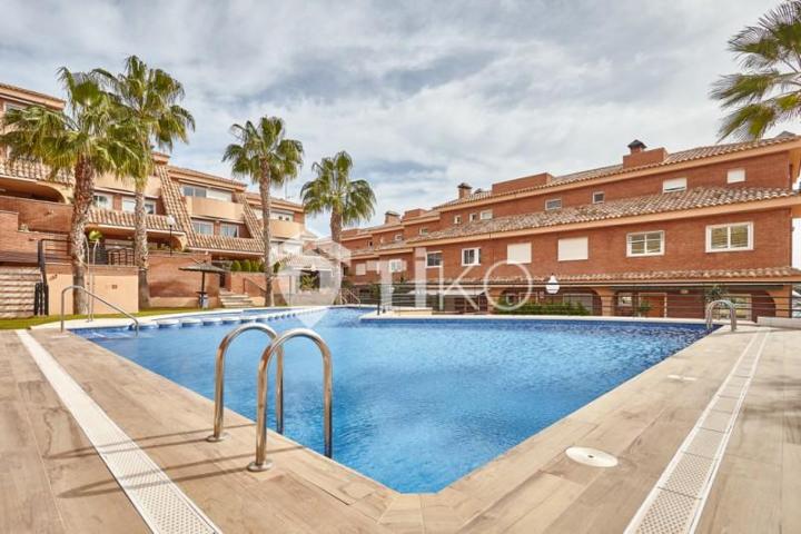 Casa en venta en Alicante photo 0