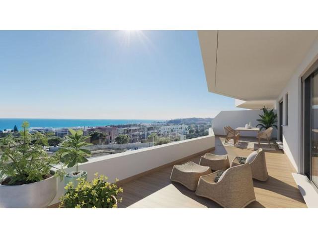 Apartamento en venta en Estepona photo 0