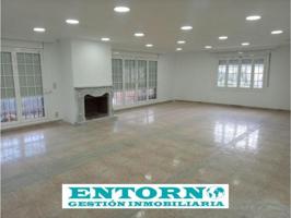 Casa en venta en Santa Perpètua de Mogoda, LA FLORIDA photo 0