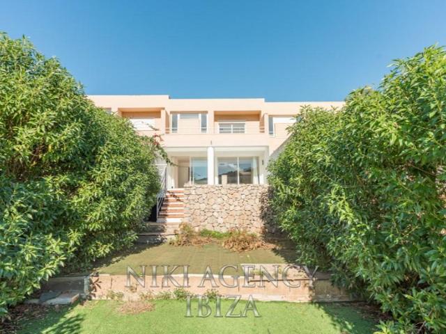 Casa en venta en Santa Eulària des Riu, Roca Llisa photo 0