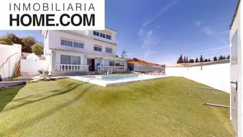 Chalet en venta en Alhaurín de la Torre, Capellanía - Retamar photo 0