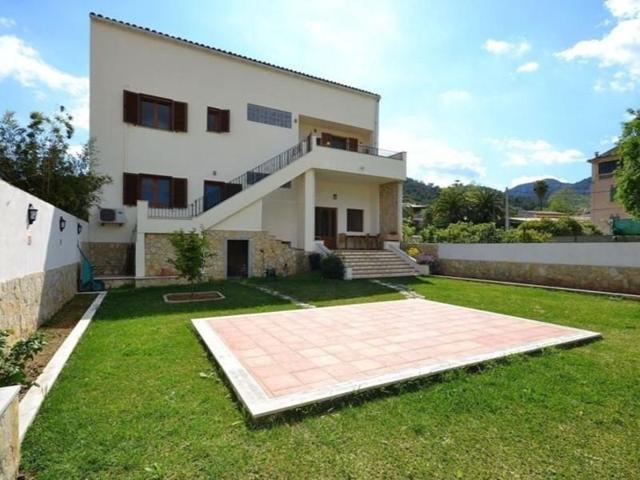 Chalet en venta en Mancor de la Vall photo 0