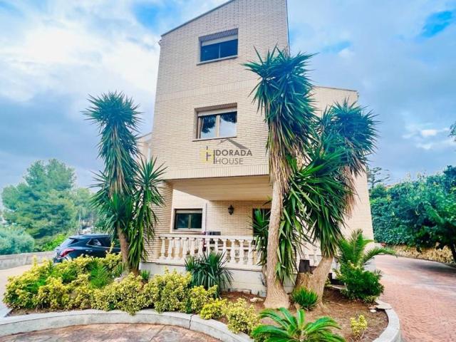 Chalet en venta en Els Pallaresos, Els Pallaresos photo 0