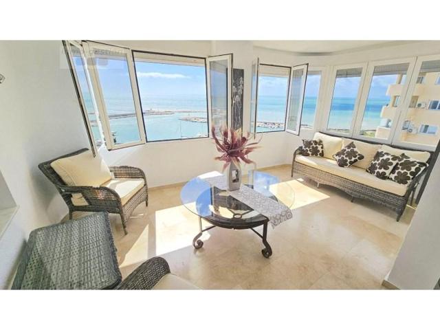 Piso en venta en Estepona photo 0