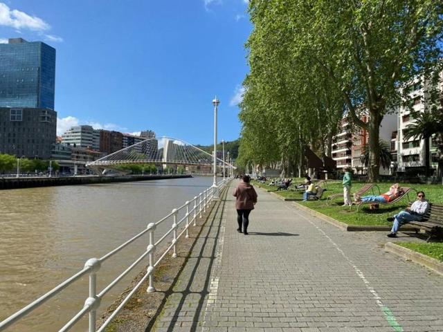 Piso en venta en Bilbao, Campo Volantin photo 0