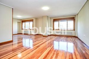 Piso en venta en Vitoria-Gasteiz photo 0