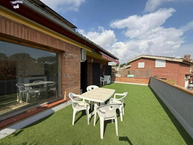 Casa en venta en Barberà del Vallès, Can gorgs ii photo 0