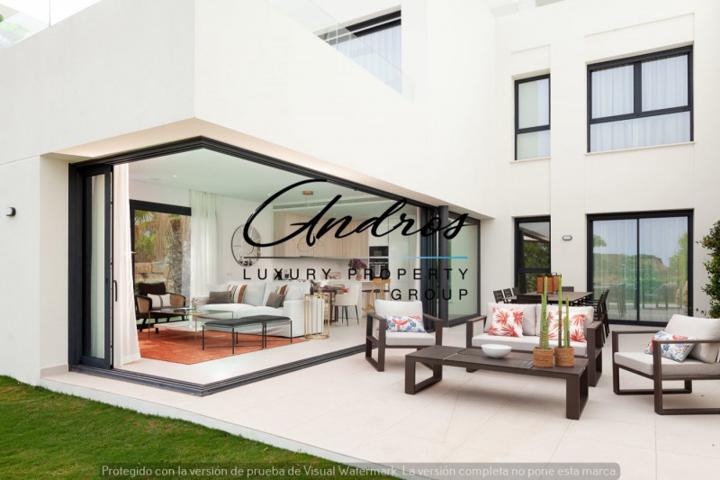 Chalet en venta en Casares, Cortesin photo 0