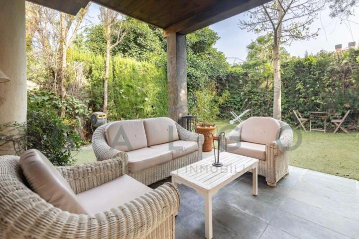 Chalet en venta en Godella, URB. CAMPOLIVAR photo 0