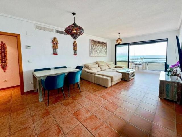 Piso en venta en Villajoyosa photo 0