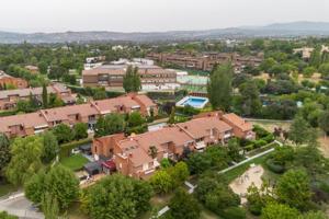 Adosada en venta en Las Rozas de Madrid, El Pinar- Punta Galea photo 0