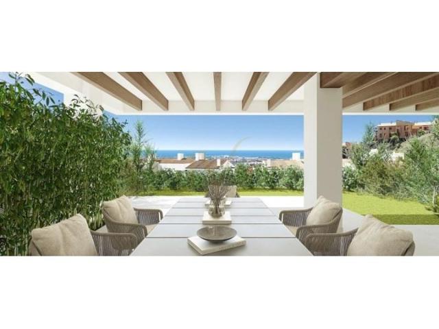 Apartamento en venta en Benahavís photo 0