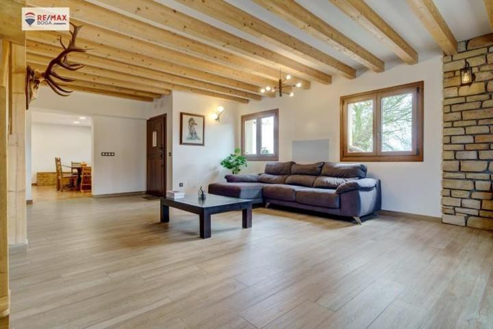 Chalet en venta en Aramaio, Barajuen photo 0