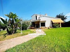 Chalet en venta en Villarreal, Zona del Madrigal photo 0