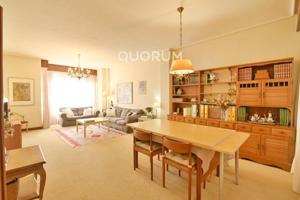 Piso en venta en Bilbao, Indautxu photo 0