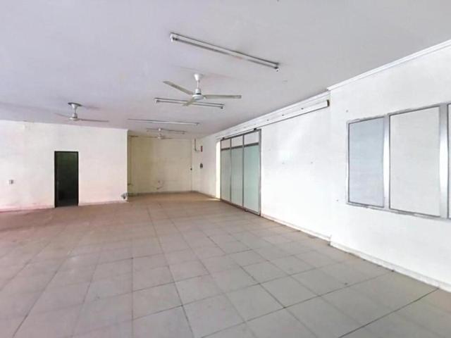 Local comercial en venta en Sagunto photo 0