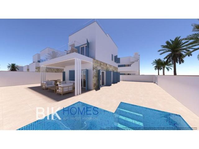 Chalet en venta en Pilar de la Horadada photo 0