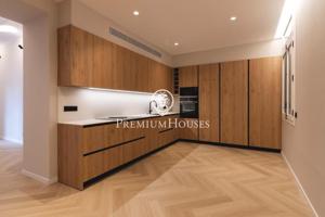 Piso en venta en Barcelona, Sant Pere - Santa Caterina i la Ribera photo 0