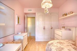 Apartamento en venta en Marbella, Milla de oro photo 0