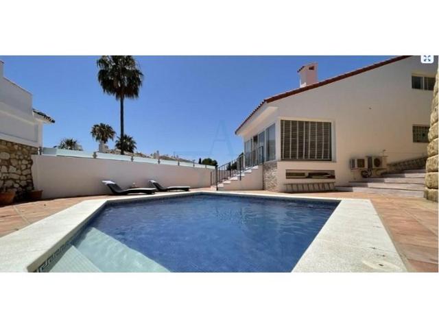 Chalet en venta en Mijas photo 0