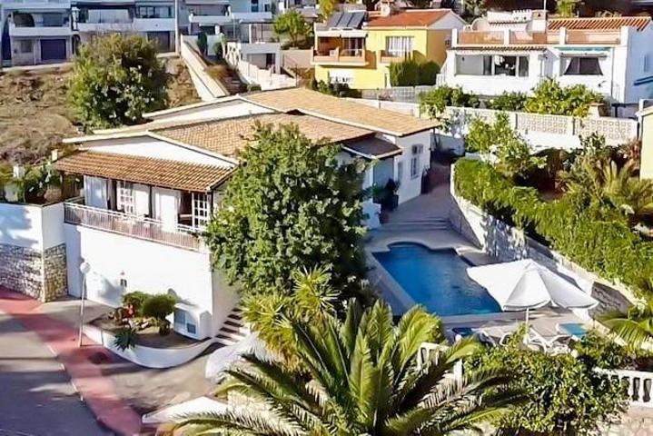 Chalet en venta en Benalmádena, Benalmádena Pueblo photo 0