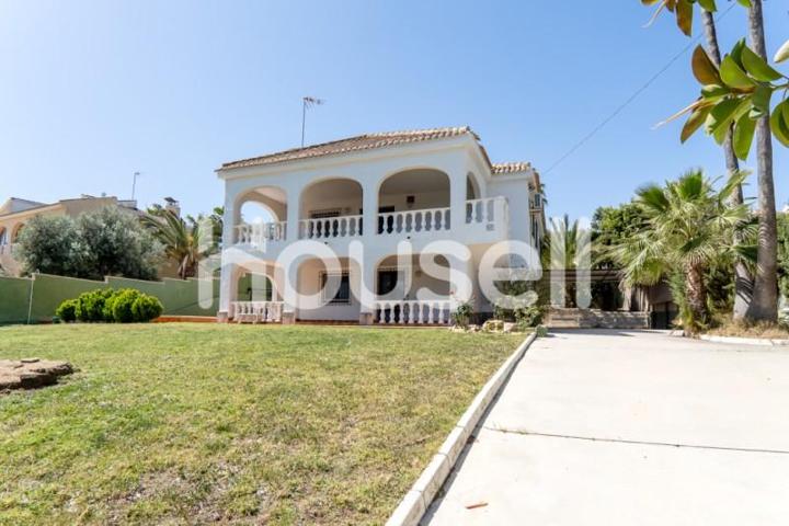 Casa en venta en Orihuela photo 0