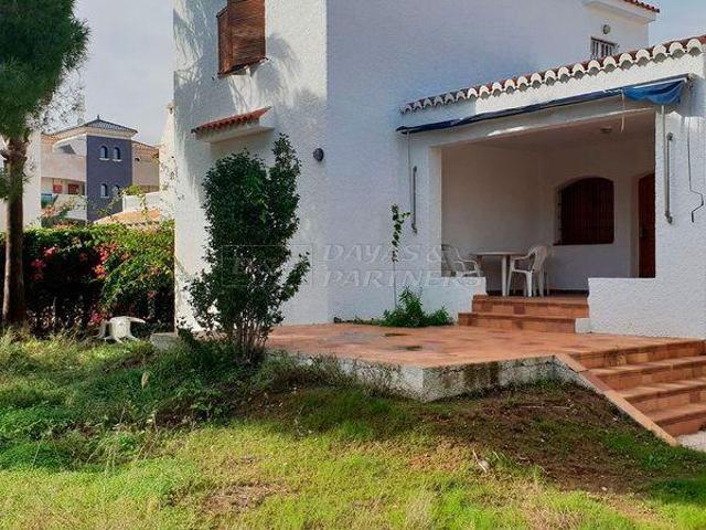 Chalet en venta en Orihuela Costa, La Zenia photo 0