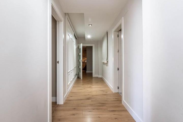 Edificio en venta en Albolote, Centrico photo 0