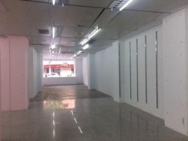 Local comercial en venta en Valencia, Valencia photo 0