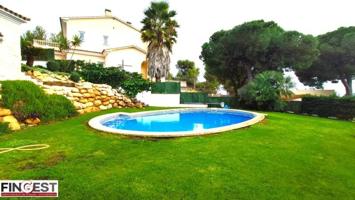 Casa en venta en Lloret de Mar, Roca grossa photo 0