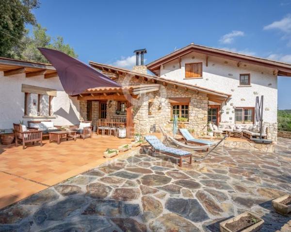 Casa en venta en Matadepera photo 0