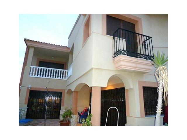 Chalet en venta en Vera photo 0