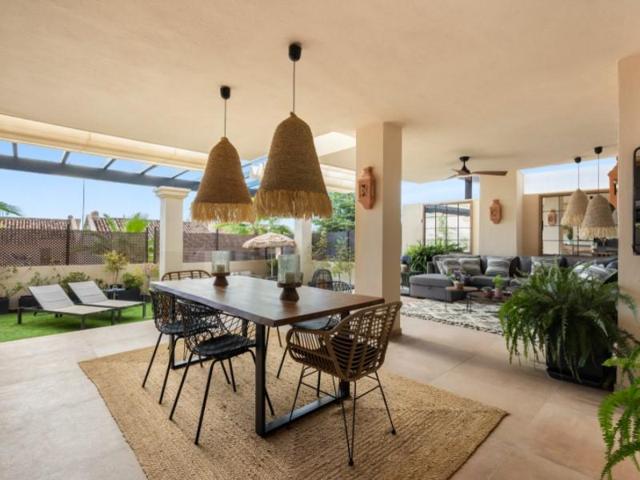 Apartamento en venta en Marbella photo 0