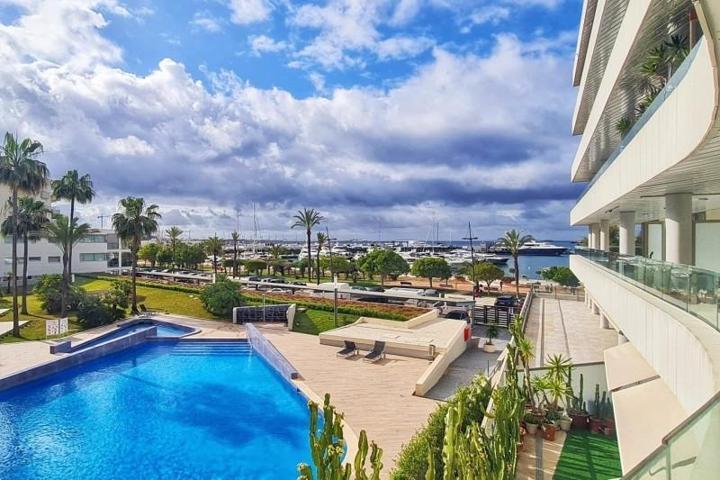 Piso en venta en Eivissa, Marina botafoch photo 0