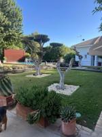 Chalet en venta en Utrera, Utrera photo 0