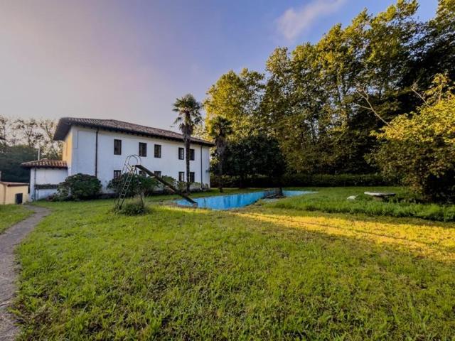 Casa en venta en Liérganes, Northern spain photo 0