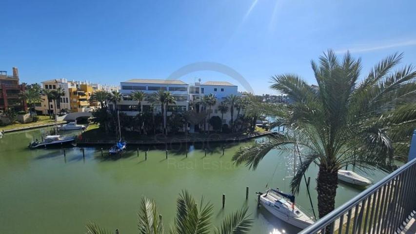 Aticos en venta en Sotogrande, Sotogrande Marina photo 0