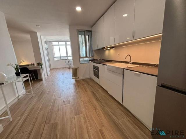 Piso en venta en Madrid, Calle del Poeta Joan Maragall, 28020 photo 0