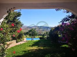 Casa con terreno en venta en El Gastor photo 0